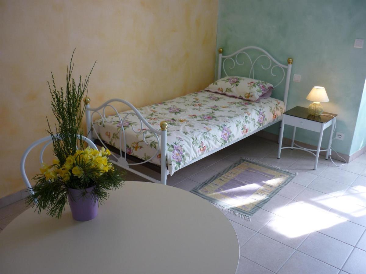 Bed and Breakfast Ferme Du Pigeonnier Montceau-et-Echarnant Экстерьер фото