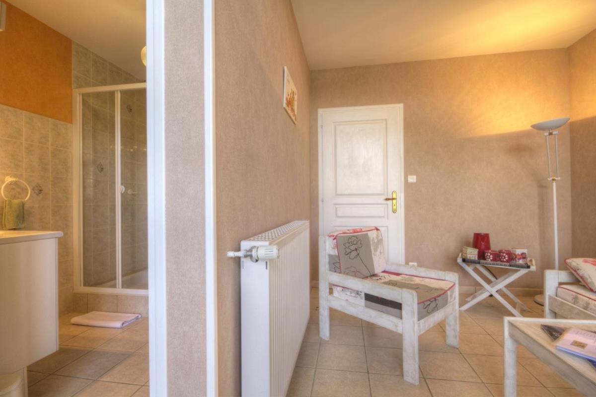 Bed and Breakfast Ferme Du Pigeonnier Montceau-et-Echarnant Экстерьер фото