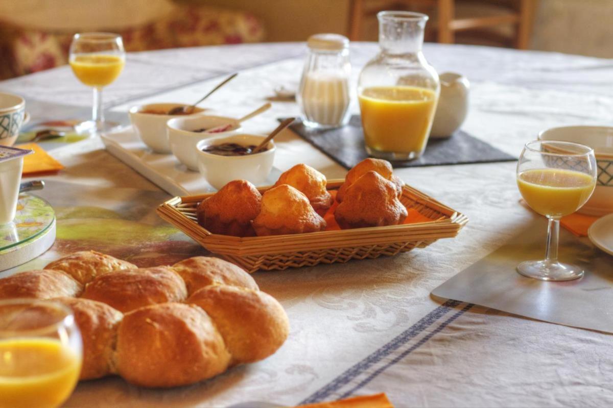 Bed and Breakfast Ferme Du Pigeonnier Montceau-et-Echarnant Экстерьер фото